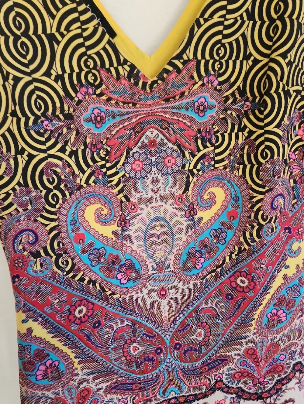 BEBE Y2k Vibrant Paisley Geometric V-Neck Bodycon Mini Dress M Indie Sleaze - Picture 4 of 4